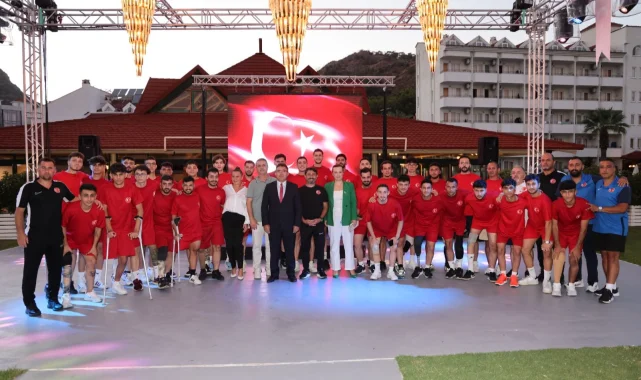 Ampute A Milli Takıma Marmaris'te Sevilay Öztürk sürprizi