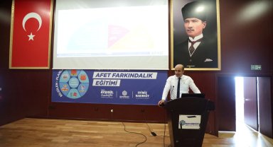 Bakırköy'de afet farkındalık eğitimleri sürüyor