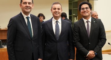 Başkan Akın: Kendi örneklerimizi dünyaya tanıtacağız