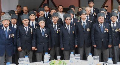 Başkan Aydın şehit yakınları ve gaziler ile bir araya geldi