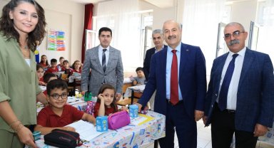 Başkan Büyükgöz'den Gebzeli çocuklara hediye