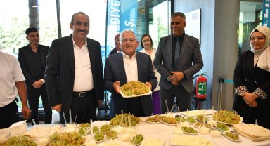 Başkan Büyükkılıç, İncesu yöresel ürünlerini hem tattı hem de tanıttı