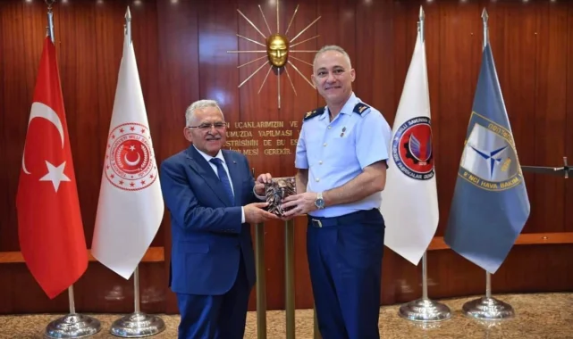 Başkan Büyükkılıç'tan Garnizon Komutanlığı'na atanan Acar'a hayırlı olsun ziyareti