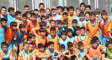 Başkan Çolakbayrakdar'dan öğrencilere müjde