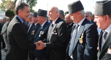 Başkan Deviren Gaziler ile bir araya geldi