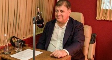 Başkan Tugay'dan 'borçlu' iddialara yanıt