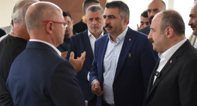 Başkan Yılmaz Gökdere Pazarı esnafı ile buluştu