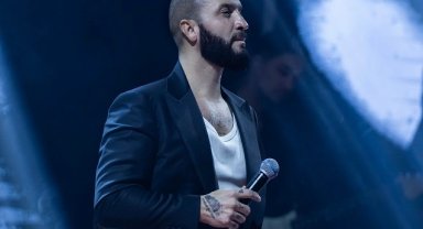 Berkay İzmir'de sahne aldı