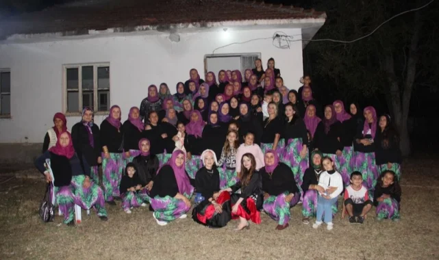 Bilecik'te köylü kadınlardan sıradışı eğlence şalvar gecesi düzenlediler