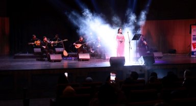 Bozkırın tezenesi Neşet Ertaş türkülerle anıldı