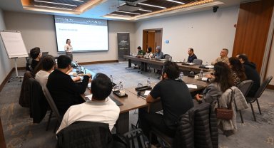 Bursa Business School'da eğitimler sürüyor