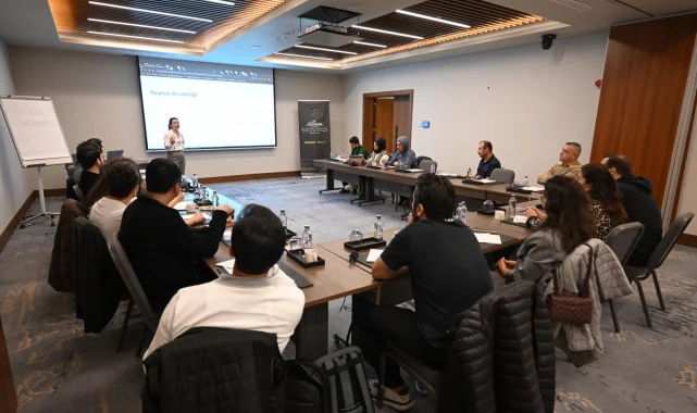 Bursa Business School'da eğitimler sürüyor
