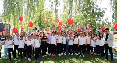 "Bütün yaptıklarımız çocuklarımız için"