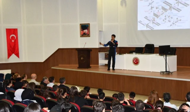 Cihangir Atasever meraklı bilimcilerle buluştu