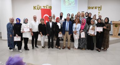 Diksiyon Atölyesi'ni tamamlayan kursiyerler sertifikalarını aldı