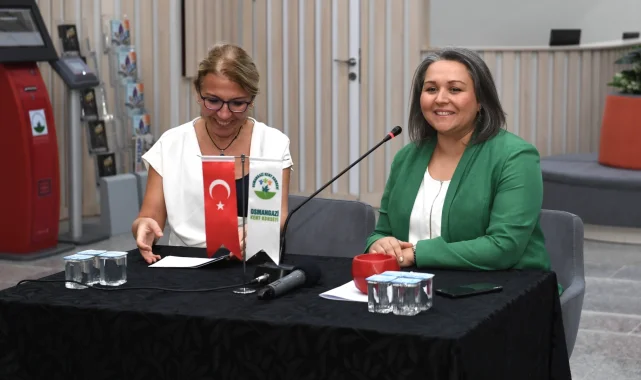Doç. Dr. Hasene Aydın: "Sosyal medya Türkçe konusunda kanayan yaramız"