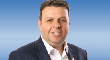 Ediz Ün'de CHP'ye dönüş sinyali... "Yakında yine yuvamda olacağım"