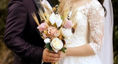 Evlenecek çiftler ilk darbeyi ekonomiden alıyor