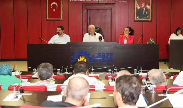 Gebzeli öğrencilere 5 bin TL nakdi destek