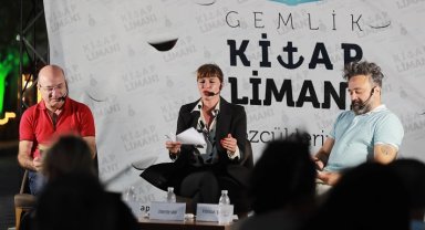 Gemlik Kitap Limanı'nda Türkiye'nin Hukuki Geleceği konuşuldu