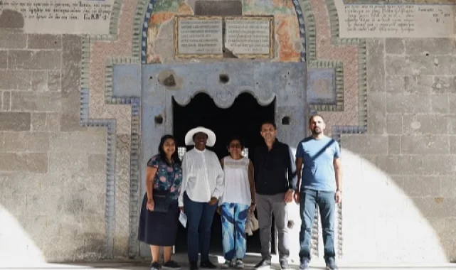 Güney Afrika ve Sri Lanka büyükelçileri Kayaşehir'i gezdi