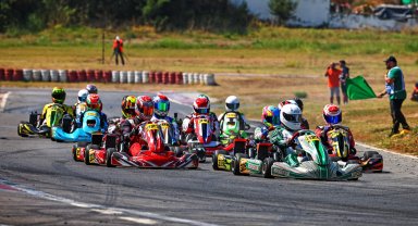 Karting 4. ayakta nefes kesen mücadele