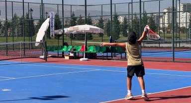 Kayseri Büyükşehir'den heyecanlı tenis turnuvası