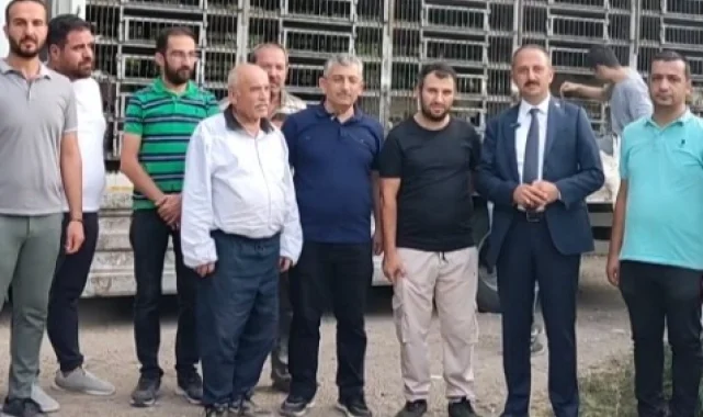 Kayseri Büyükşehir'den selde tavukları telef olan vatandaşa destek