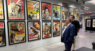 Kayseri'de Yeşilçam Nostaljik Film Afişleri Sergisi'ne yoğun ilgi