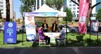 Kayseri'nin ücretsiz rehberlik ve danışmanlık hizmeti, kente yeni gelen üniversite öğrencilerinden tam not aldı
