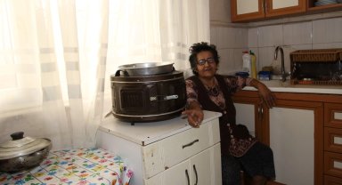 Kocaeli Büyükşehir Belediyesi Vesile Teyze'yi çaresiz bırakmadı