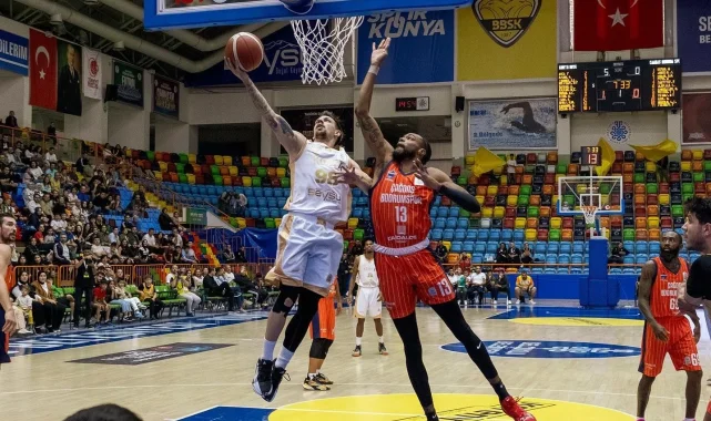 Konya Büyükşehir Belediyespor TBL'de ilk iç saha maçında galip