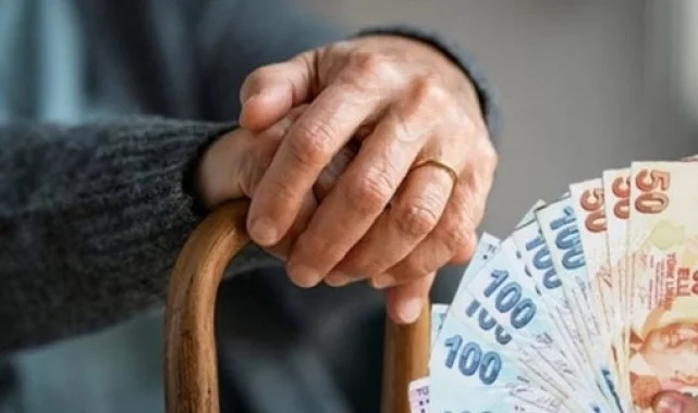 Memurlar eşitsizliğin son bulmasını istiyor... Memurlar, 5434 sayılı kanuna tabi olmalı!