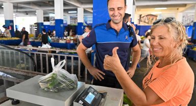 Muratpaşa'da alışveriş, hassas terazi noktalarıyla daha güvenilir