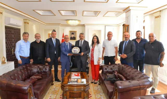 Muzaffer Yıldırım'dan Vali Sezer'e ziyaret