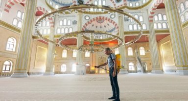 Nevşehir Belediyesi'nden camilere gül kokusu