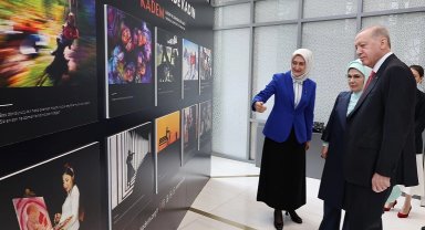 New York'ta Erdoğan çifti KADEM'in sergisini gezdi