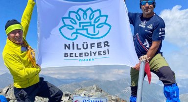 Nilüfer Belediyesi çalışanından "Zafer" tırmanışı