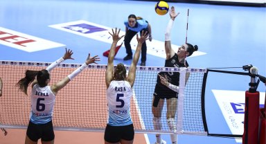 Nilüfer Belediyespor Eker, Kupa Voley'e galibiyetle başladı