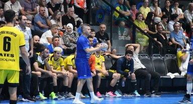 Nilüfer Belediyespor yoluna namağlup ediyor