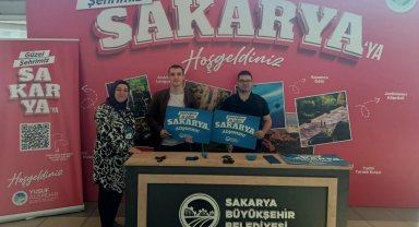Sakarya'da üniversitelilere sıcak karşılama