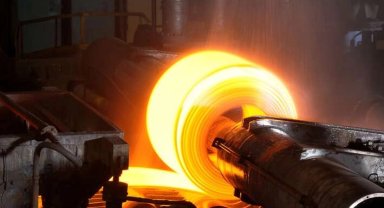 Sanayi üretimi aylık arttı, yıllık azaldı