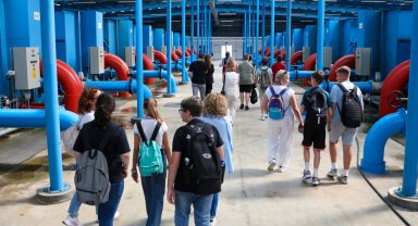 Yabancı öğretmen ve öğrenciler SASKİ'nin modern tesislerinde ağırlandı