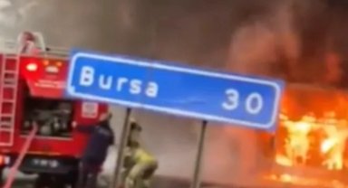 Yolcu otobüsü alev alev yandı