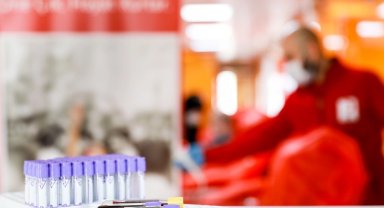 1 milyon bağışçı nakil bekleyenlere umut oluyor... Nasıl kök hücre bağışçısı olunur?