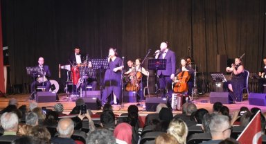 101'nci yılda Karadeniz Ereğli'de İzmit Belediyesi Kent Orkestrası rüzgarı 