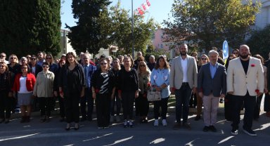 Ahmet Taner Kışlalı Güzelbahçe'de anıldı