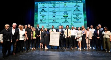 Antalya Muratpaşa'da 'göç ve kültürlearası uyum' konuşuldu