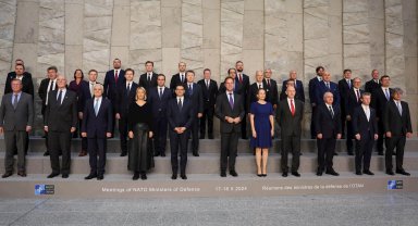 Bakan Güler aile fotoğrafında