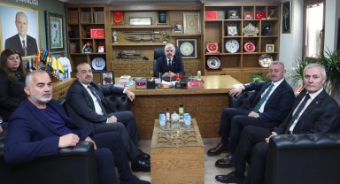 Başkan Büyükakın'dan MHP'ye iadeyi ziyaret